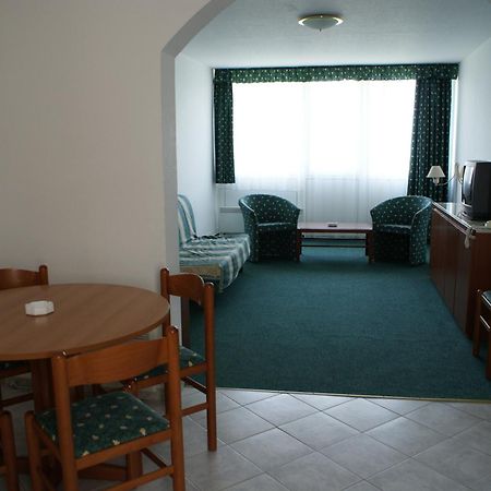 Riviera Park Hotel Balatonfoldvar Luaran gambar